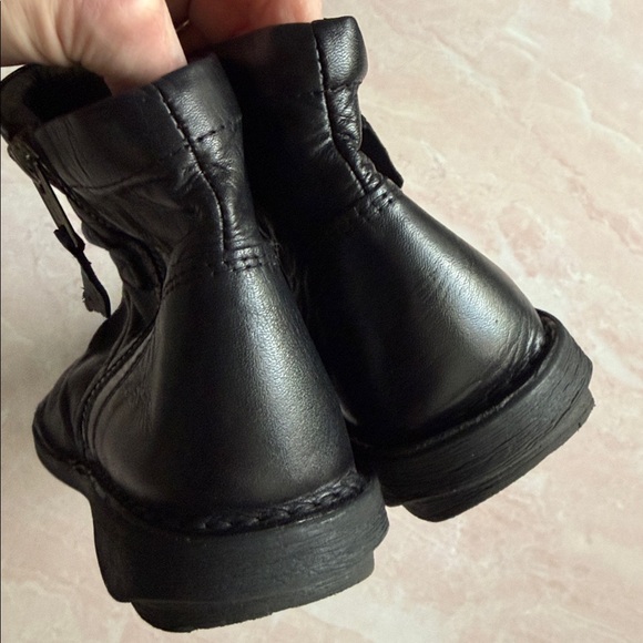 Miz Mooz New York Pleasant Black Leather Booties EU 38/US 7.5 - Picture 7 of 15